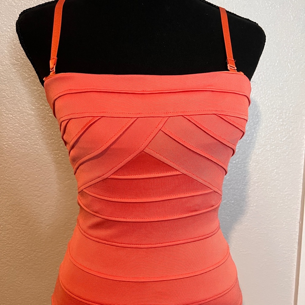BCBGMAXAZRIA Coral Bodycon Bandage Dress Size 2 - Picture 4 of 13